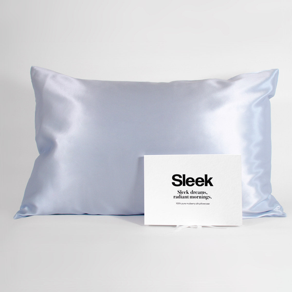 Sky blue 100% pure mulberry silk pillowcase, 22 Momme, soft and smooth, standard size 50x75cm, zipper closure, gift boxed with a thoughtful message.