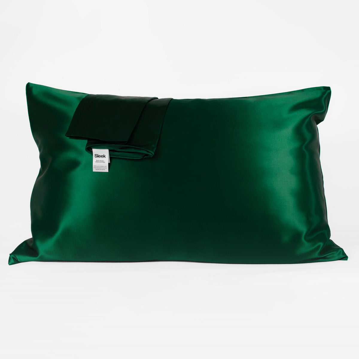 Emerald green 100% pure mulberry silk pillowcase, 22 Momme, soft and smooth, standard size 50x75cm, zipper closure.