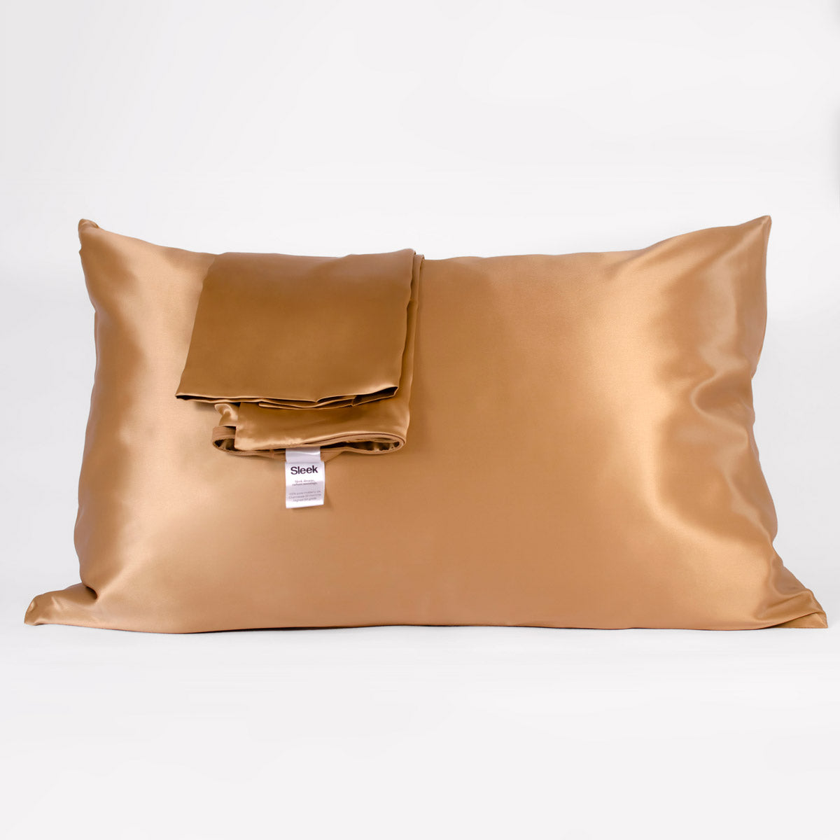 Gold 100% pure mulberry silk pillowcase, 22 Momme, soft and smooth, standard size 50x75cm, zipper closure.