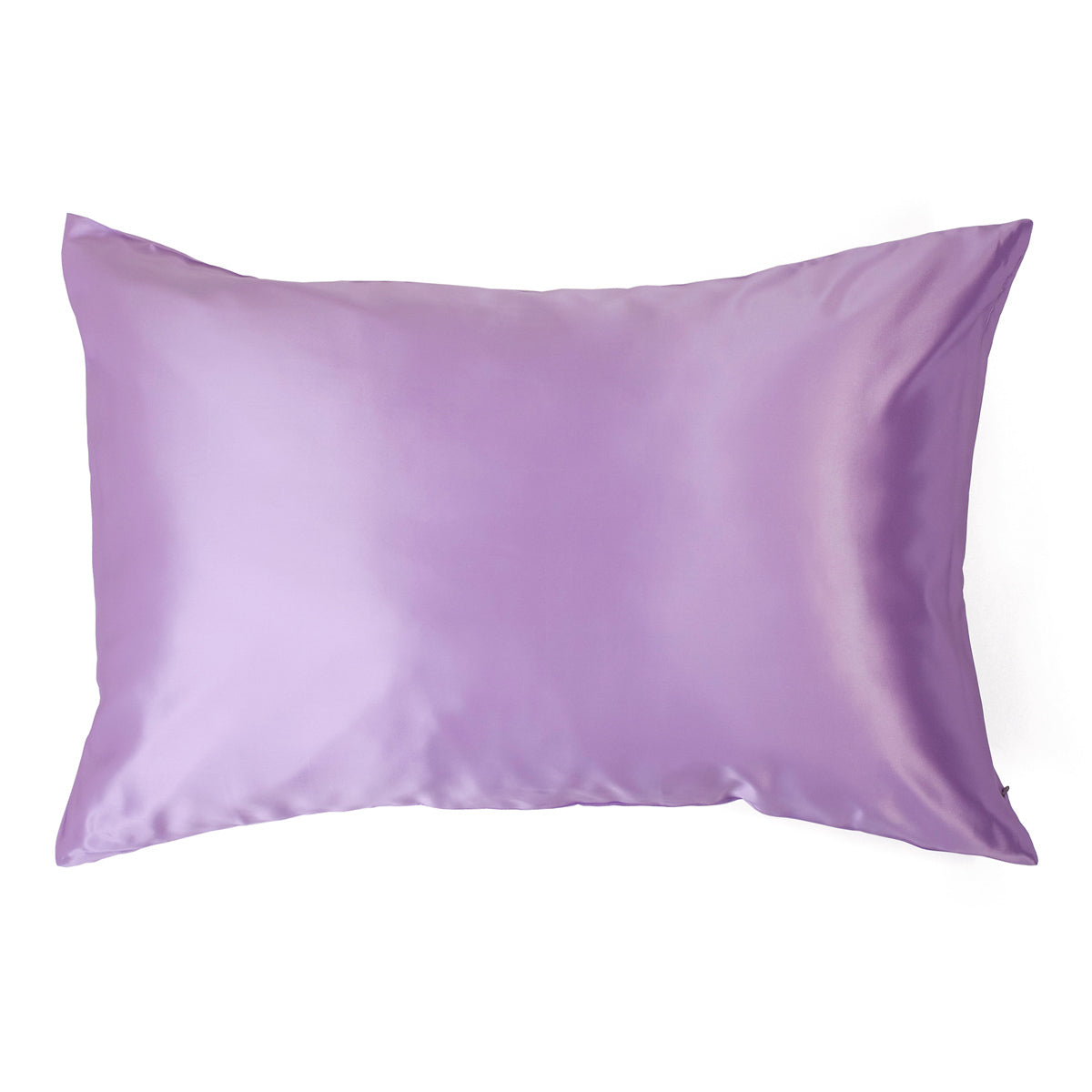 Lavender 100% pure mulberry silk pillowcase, highest quality 22 Momme, soft and smooth, standard size 50x75cm, zipper closure.