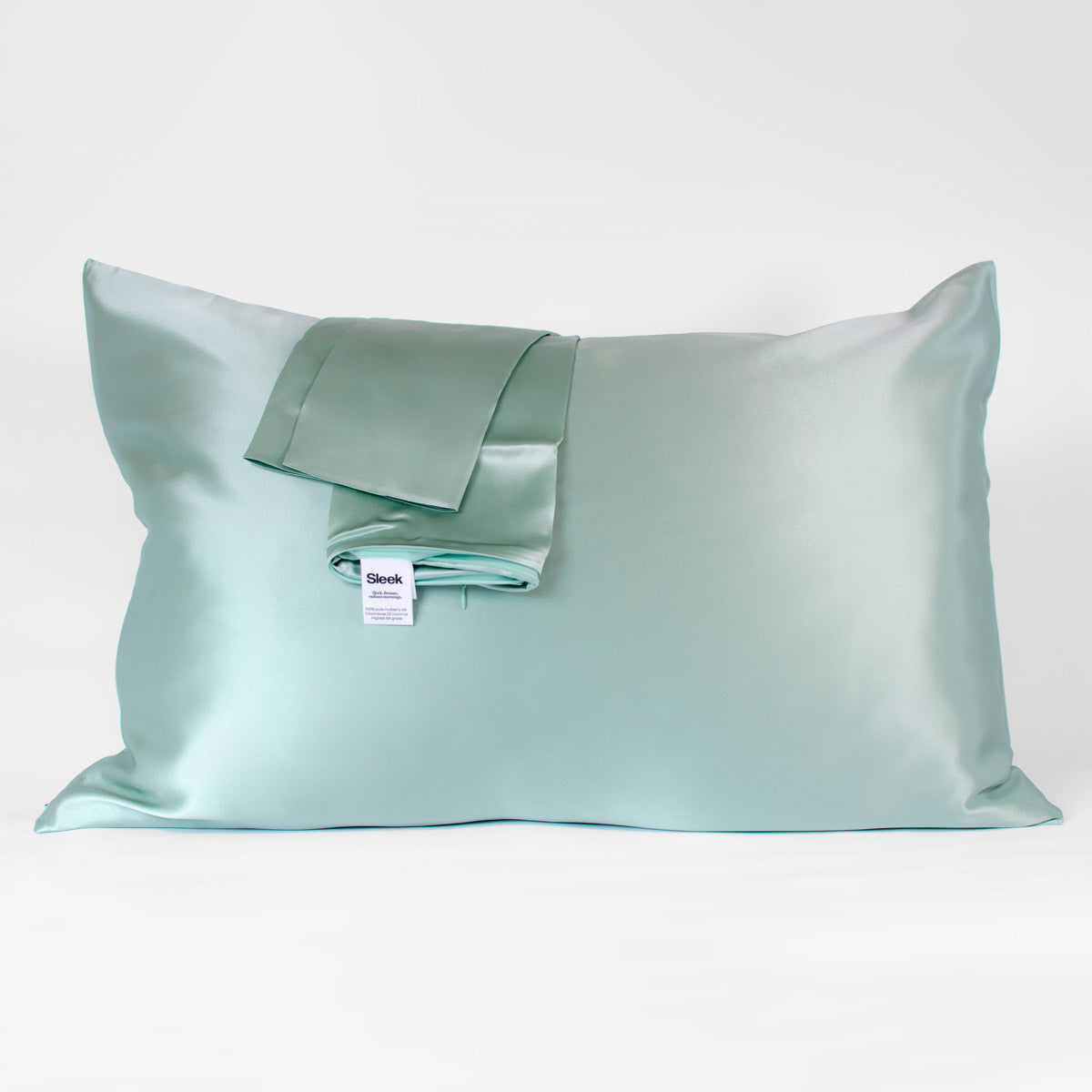 Mint green 100% pure mulberry silk pillowcase, highest quality 22 Momme, soft and smooth, standard size 50x75cm, zipper closure.