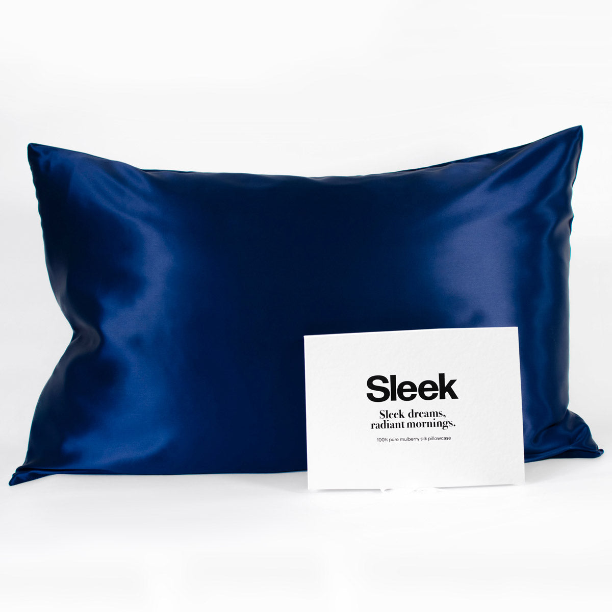 Navy blue 100% pure mulberry silk pillowcase, 22 Momme, soft and smooth, standard size 50x75cm, zipper closure, gift boxed with a thoughtful message.